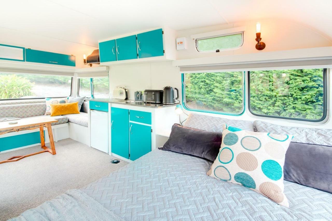 Mountviews Glamping- Retro Caravan Getaway Hotel Taupo Exterior photo